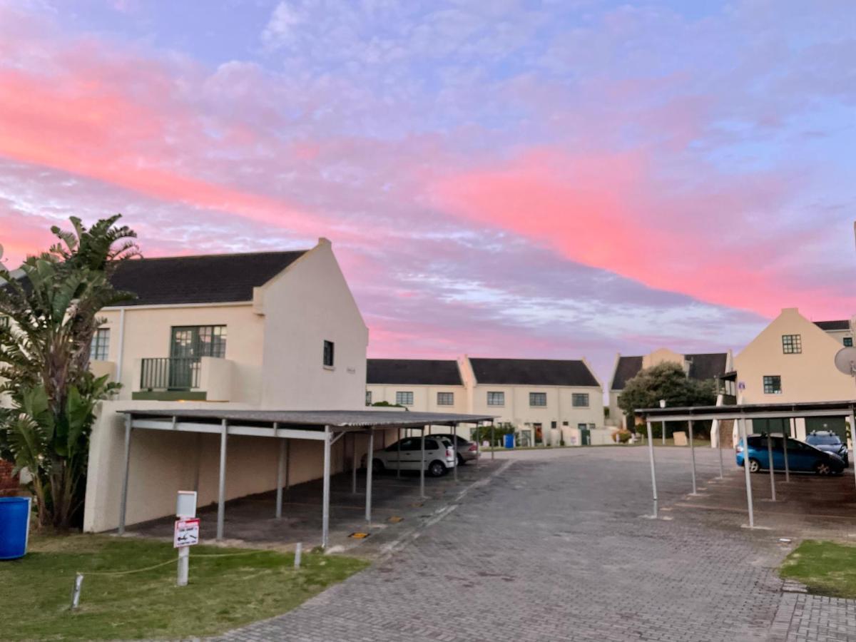 62 Settler Sands Beachfront Accommodation Port Alfred Eksteriør billede